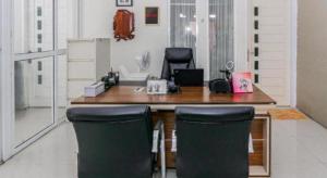 Fotografie z fotogalerie ubytování Hotel O Sman House v destinaci Cikunir Satu + 53 fotografií