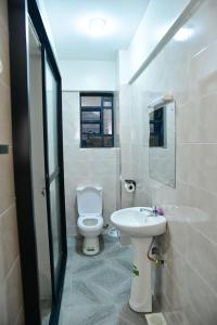 Ένα μπάνιο στο Araka Homes