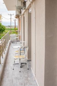 Un balcón o terraza en XANTHI COUNTRY LAND apartment
