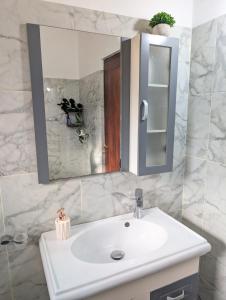 Ένα μπάνιο στο Serene Stay - Colombo 06