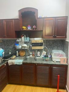 Kuchyň nebo kuchyňský kout v ubytování Đại Việt Hoàng