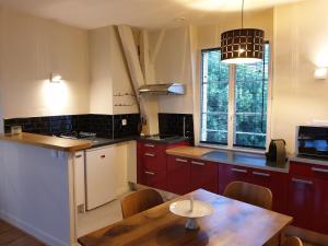 Η κουζίνα ή μικρή κουζίνα στο Couvent Providence +6 φωτογραφίες