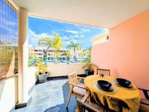 Μπαλκόνι ή βεράντα στο Studio Bleu Cozy - cocon pour 2 à Saint-Gilles +7 φωτογραφίες