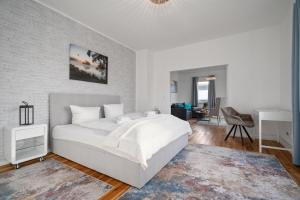 Una cama o camas en una habitación de Ferienwohnung Finn EG