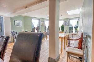 Posezení v ubytování Rose and Crown