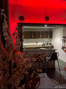 Η κουζίνα ή μικρή κουζίνα στο شاليه درة العروس