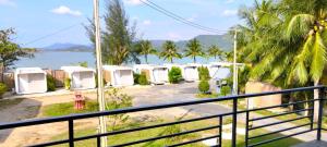 Φωτογραφία από το άλμπουμ του Leamsai Whisper Home σε Thalang