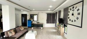 Χώρος καθιστικού στο Leamsai Whisper Home