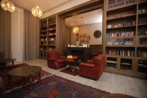 Χώρος καθιστικού στο VOGUE-NABRAN-Hotel