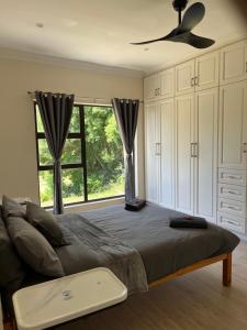 Postel nebo postele na pokoji v ubytování Villa Sardinia