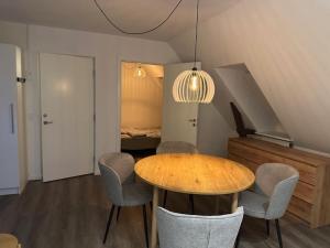 Η κουζίνα ή μικρή κουζίνα στο 11F 2 th