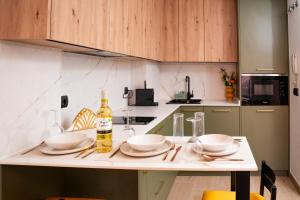 Kuchyň nebo kuchyňský kout v ubytování App Dichtbij vliegveld, Madrid centrum en IFEMA + 22 fotografií