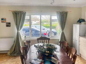 Χώρος καθιστικού στο The Room Next Door +3 φωτογραφίες