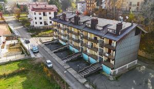 Το κτήριο όπου στεγάζεται  το διαμέρισμα