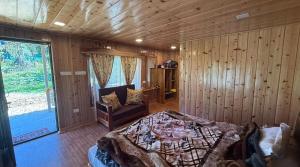 Posezení v ubytování HimalayaNest - All Inclusive Eco and Local Food