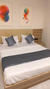 Foto de la galería de HOTEL ROYAL ViEW en Jāmb