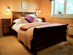 Una cama o camas en una habitación de The Goyle-E4528