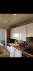 Кухня или мини-кухня в appartement de prestige
