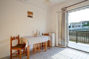 En balkon eller terrasse på Anna's Apartment 4 Sea View Stay 3p