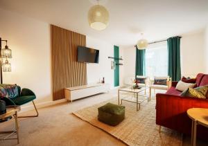 Μια τηλεόραση ή/και κέντρο ψυχαγωγίας στο Superb 4BR New House