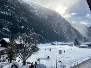 Το Chalet Mountain Lodge τον χειμώνα