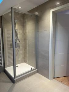 Un baño de Le sommet virtonnais appartement 4 p sous les etoiles au coeur de la gaume