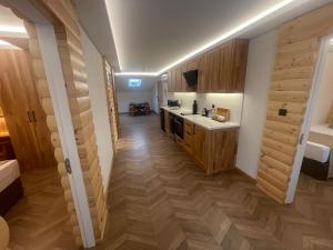 Η κουζίνα ή μικρή κουζίνα στο Gumus Palace Hotel +48 φωτογραφίες