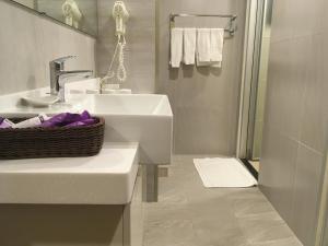 Koupelna v ubytování Chi Shing Hai Hotel + 37 fotografií