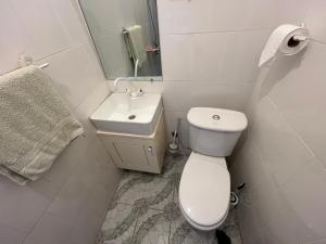 Ένα μπάνιο στο Chambre, +16 φωτογραφίες