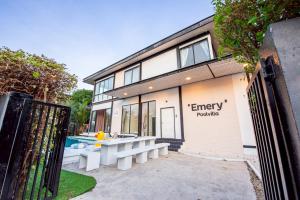 Galeriebild der Unterkunft Emery Poolvilla in Ban Huai Yai