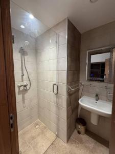 Un baño de Hotel Gourari