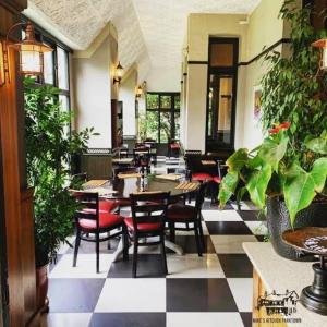 Εστιατόριο ή άλλο μέρος για φαγητό στο Heritage cando