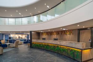 Ο χώρος του λόμπι ή της ρεσεψιόν στο Daresbury Park Hotel & Spa +7 φωτογραφίες