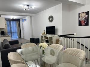 Μια τηλεόραση ή/και κέντρο ψυχαγωγίας στο App stay