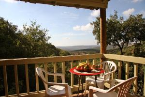 Μπαλκόνι ή βεράντα στο בית אמיתי מתת