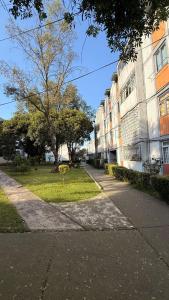 Район апартаментов/квартиры или близлежащий район