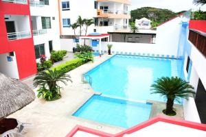 Swimmingpoolen hos eller tæt på Relax en Tonsupa Moderno, con Aire C y a pasos del mar 3 piscinas 2hidro