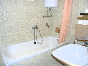 Koupelna v ubytování Apartmani Plach + 13 fotografií