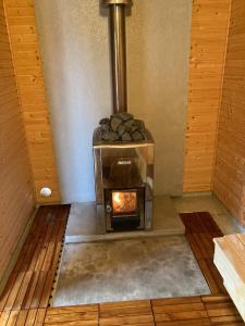 Φωτογραφία από το άλμπουμ του Madam Blås mysiga stugor med vedeldad bastu och badtunna σε Nossebro