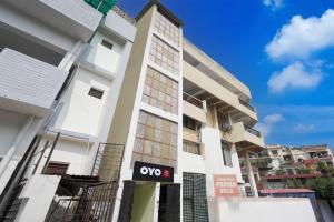 Το κτήριο όπου στεγάζεται το ξενοδοχείο