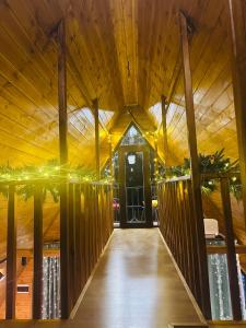 Φωτογραφία από το άλμπουμ του Mountain Shadow Cottage in Racha σε Ghebi