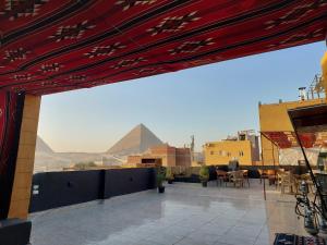 O vedere generală la munți sau o vedere la munte luată de la acest hotel