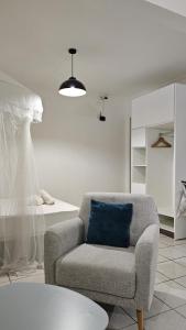 Posezení v ubytování Les bungalows du château d'Ô