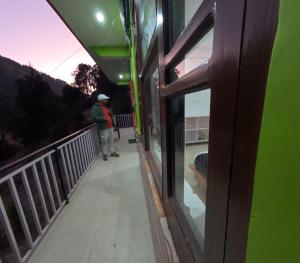 Un balcon sau o terasă la Mountain river home stay