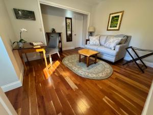 Photo de la galerie de l'établissement Oak Street Inn, à Brevard