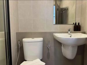 Ένα μπάνιο στο Work and Travel +8 φωτογραφίες