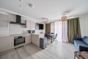 Η κουζίνα ή μικρή κουζίνα στο Corporate Stay Private En-Suite In Shared Home In Reading