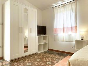 Μια τηλεόραση ή/και κέντρο ψυχαγωγίας στο Domo Sa Bellesa