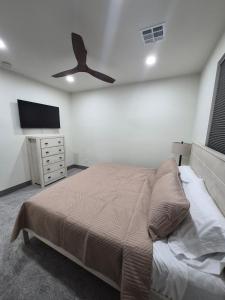 Gallery image of Brand new, beautiful home in the heart of Tempe in Tempe