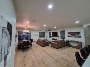 Gallery image of Brand new, beautiful home in the heart of Tempe in Tempe